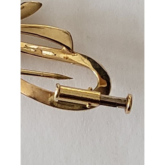 Vintage 14K Yellow & Diamond Ribbon Bow Pin Brooch 9.8 grams 2 1/2" L X 1 1/8" H - Picture 15 of 16